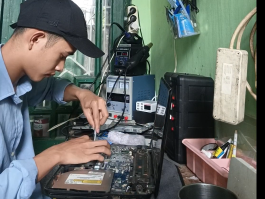 Service Laptop Asus - Ganti LCD dan keyboard
